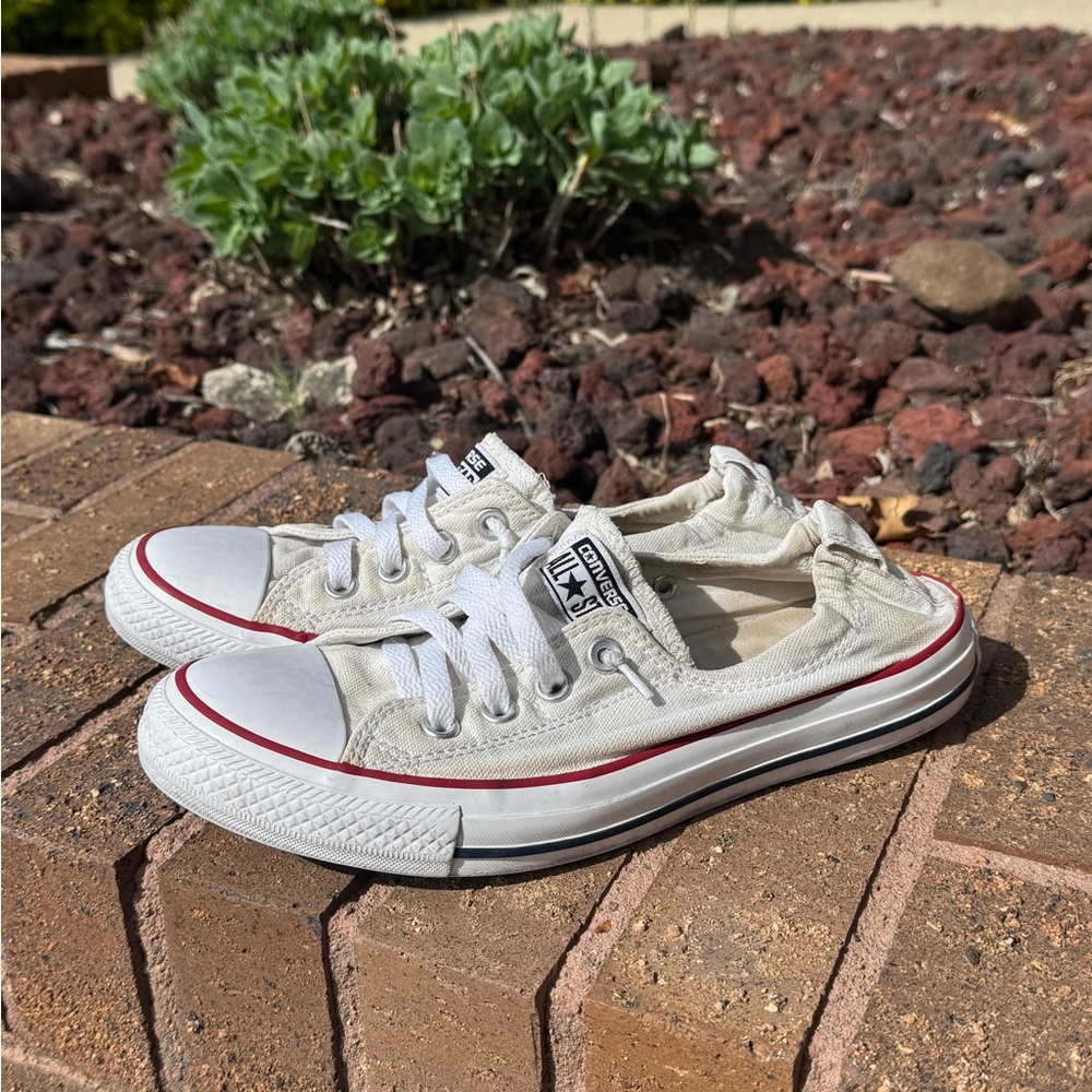 Converse Women’s 9 White Canvas Sneakers